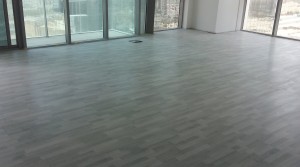 Jumeirah Lake Towers (JLT) – Fully fitted office space with beautiful wooden floors and a corner view of the lakes and the meadows