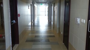Jumeirah Lake Towers (JLT) – Fully Fitted Office with a Built-in Kitchenette with Amazing Golf Course View on a High Floor in X2 Tower