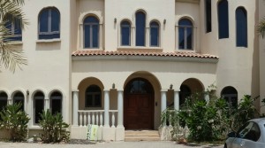 Stylishly Upgraded & Furnished by a Renowned Artist, 6 Bedrooms Signature Villa with Large Swimming Pool, Private Beach – Palm Jumeirah