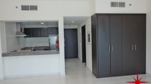Dubai Marina, New Studio Apt, Close to Metro Station and Tram station, with JLT Skyline and Main Sheikh Zayed Road View