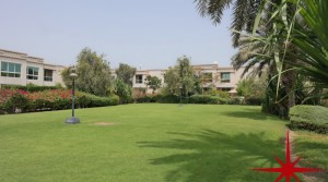 Umm Sequim, Stunning 3 Bedrooms, Maids room, Private Garden in a Compound Villa