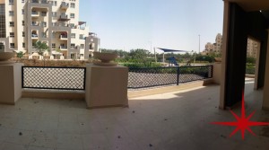 Remraam, Spacious 3 Bedrooms Apartment in Al Thammam for Rent