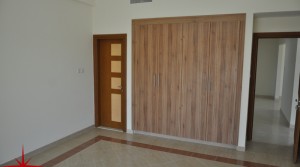 Brand New 2 BR Apt with Balcony in 4 Chqs