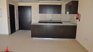 Spacious 2 BR Apt with Balcony