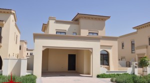 Palma, Spanish Style Independent 5 BR with Maids room Villa