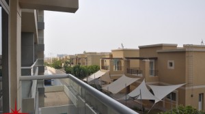Reasonably Priced Spacious Apt with Laundry Room